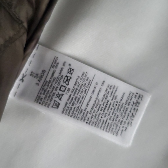 Kids Camo Raincoat with hood and pockets 3T Unisex - Water resistant jacket - Picture 6 of 10